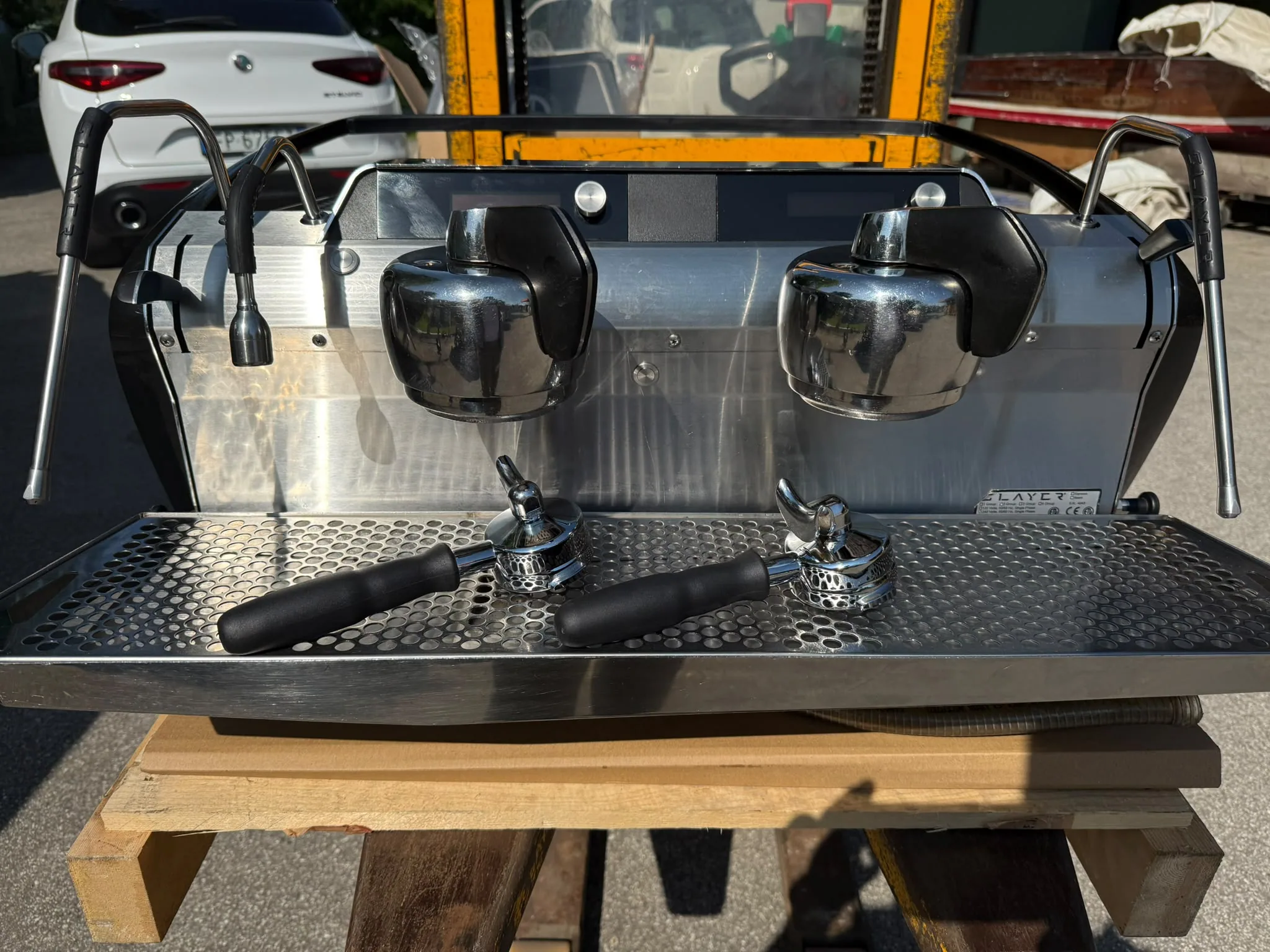 Macchina da caffè espresso professionale Slayer, foto 5 – esempio di attrezzatura trattata da Domi Coffee Tech, Mirano (Venezia)
